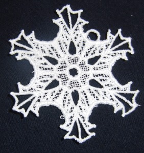 So far the only lace snowflake to turn out decent. 