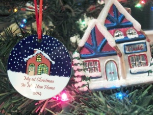 An ornament from my ex-DIL. Still a sweety. Hers is the round one. 